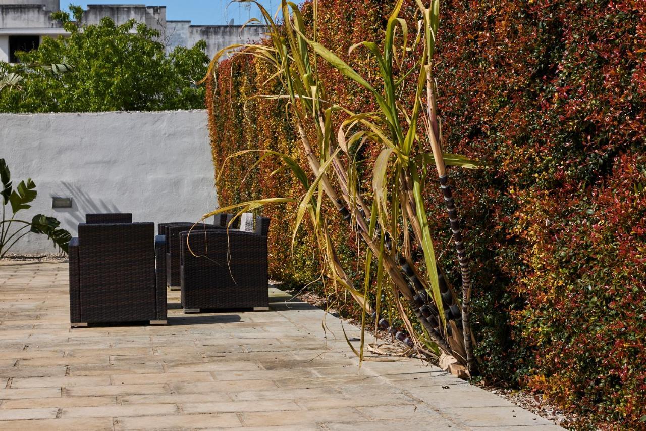 Il Giardino Di Flora Con Piscina Hotel Lecce Exterior photo