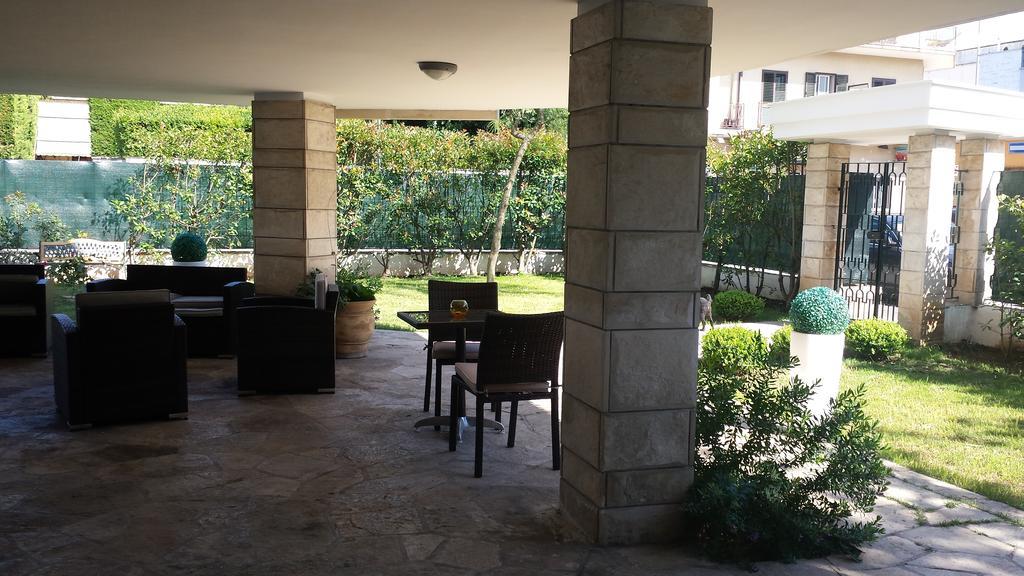 Il Giardino Di Flora Con Piscina Hotel Lecce Exterior photo