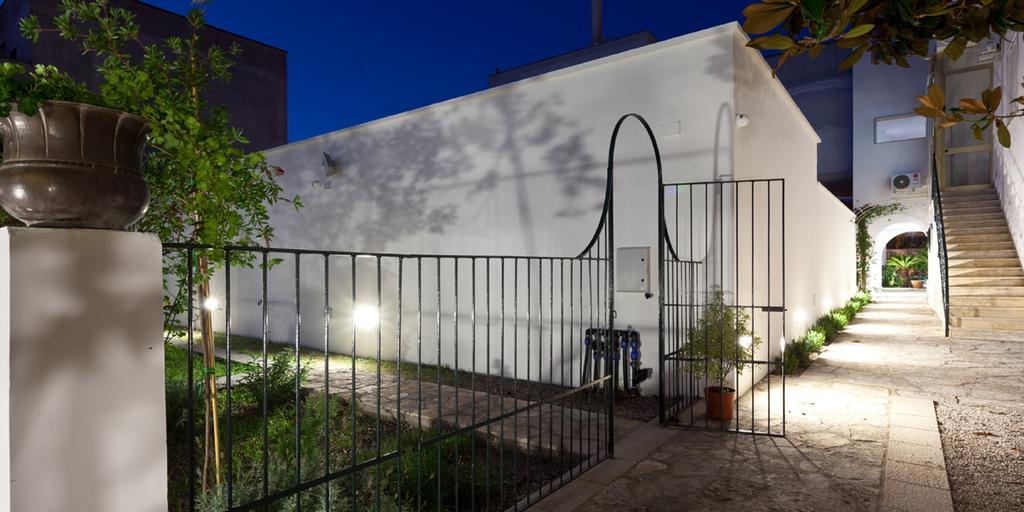 Il Giardino Di Flora Con Piscina Hotel Lecce Exterior photo